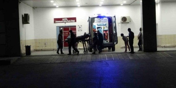 Malatya'da Araç Parkı Tartışması Kanlı Sonuçlandı: 2 Yaralı Malatya’da Araç Parkı Tartışması Kanlı Sonuçlandı: 2 Yaralı