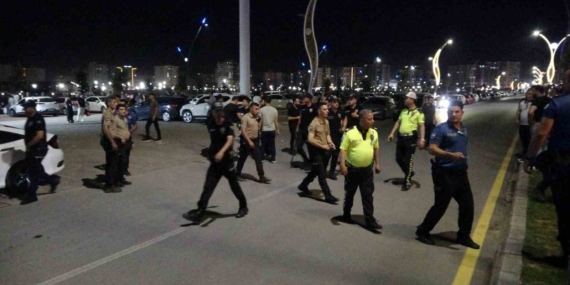 Malatya'da Asker Konvoyu: Şehirde Gergin Anlar Yaşandı Malatya’da Asker Konvoyu: Şehirde Gergin Anlar Yaşandı