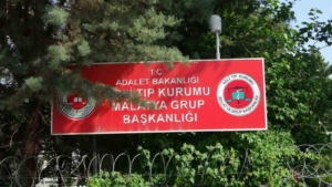 malatyada-otomobil-carpan-yasli-adam-hayatini-kaybetti-trajik-olay-detaylari-7Cv27WDq.jpg