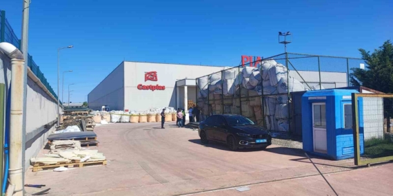 Malatya'da Tabela Üretim Fabrikasında Patlama: Yaralıların Sayısı Artıyor Malatya’da Tabela Üretim Fabrikasında Patlama: Yaralıların Sayısı Artıyor