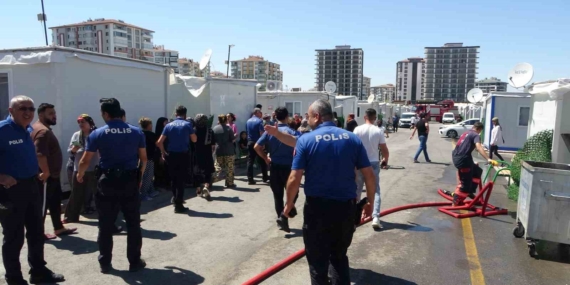 Malatya'daki Konteyner Kentte Meydana Gelen Korkutucu Yangın Malatya’daki Konteyner Kentte Meydana Gelen Korkutucu Yangın