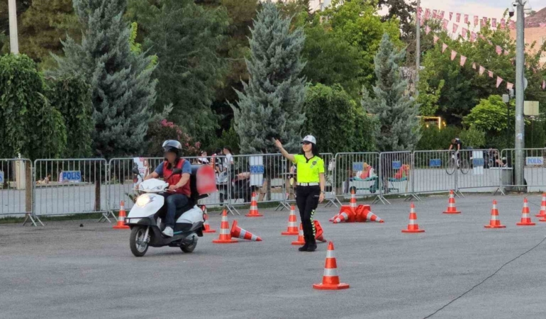 mardin-emniyetinden-motosiklet-suruculeri-icin-ozel-guvenli-surus-egitimi-6ZvjfR4X.jpg