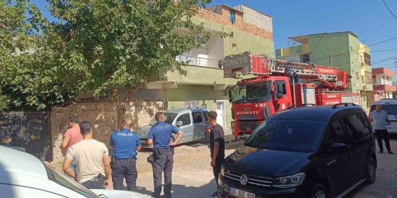 Mardin'de Eşi ve İki Çocuğunu Rehin Alan Şahıs İkna Edildi: Olayın Ardındaki Gerçekler Mardin’de Eşi ve İki Çocuğunu Rehin Alan Şahıs İkna Edildi: Olayın Ardındaki Gerçekler