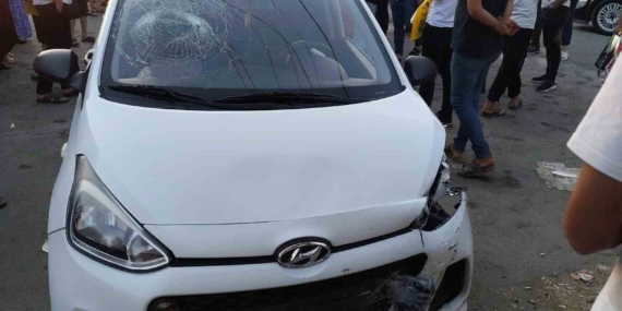 Mardin'de Trafik Kazası: Bir Yaralı, Otomobiller Çarpıştı Mardin’de Trafik Kazası: Bir Yaralı, Otomobiller Çarpıştı