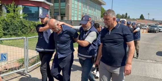 Market Çalışanından Milyonluk Vurgun Yardımı: Şok Edici Gerçekler Market Çalışanından Milyonluk Vurgun Yardımı: Şok Edici Gerçekler