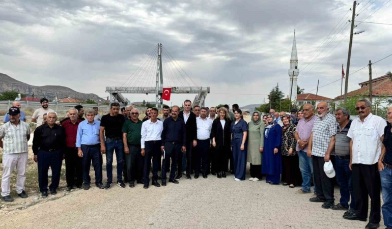 milletvekili-olmeztoprakin-ikizcedeki-kavsak-incelemesi-yenilikci-cozumler-arayisi-7QjhXLUM.jpg