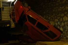 minibusle-carpisan-arac-5-metre-yukseklikten-uctu-1-kisi-yaralandi-BYhpKggT.jpg