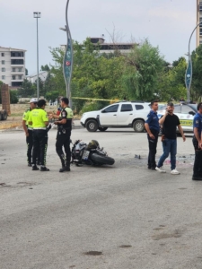 musta-feci-trafik-kazasi-iki-yarali-FtSWZjBc.jpg