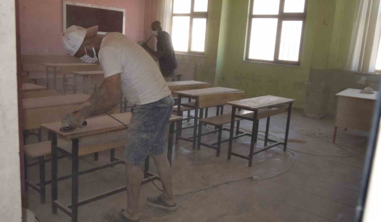 okullar-tatile-girdi-idareciler-tadilat-secimini-yapti-wRfh4NpF.jpg