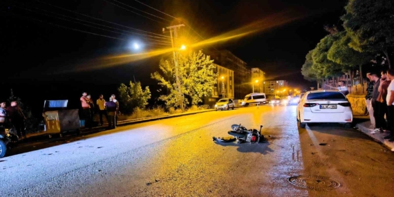 Otomobil ve Motosiklet Kazası: 1 Kişi Hayatını Kaybetti Otomobil ve Motosiklet Kazası: 1 Kişi Hayatını Kaybetti