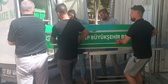 Oyun Esnasında Bornoz İpiyle Sıkışan 6 Yaşındaki Özlem'in Acı Hikayesi Oyun Esnasında Bornoz İpiyle Sıkışan 6 Yaşındaki Özlem’in Acı Hikayesi