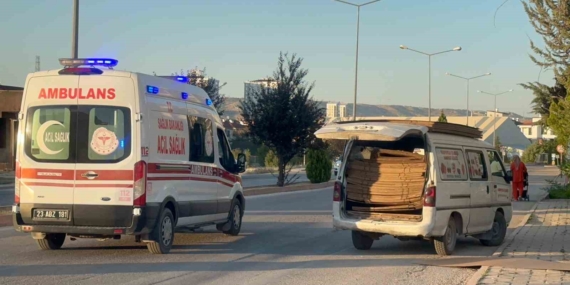 Panelvandan Düşen Çocuğun Yaşadığı Korkunç Kaza Panelvandan Düşen Çocuğun Yaşadığı Korkunç Kaza