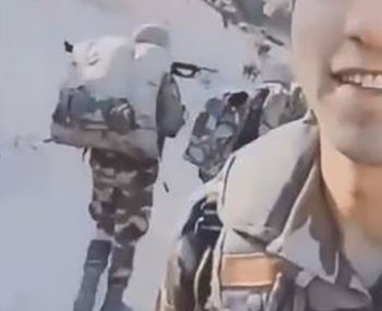 Şehit Mahsun Yeşildemir’in Duygusal Son Görüntüsü Tüm Yürekleri Parçaladı Şehit Mahsun Yeşildemir’in Duygusal Son Görüntüsü Tüm Yürekleri Parçaladı