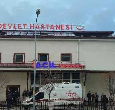 siirtte-sondaj-calismasi-sirasinda-yangin-cikti-3-kisi-yaralandi-M9yd6OKb.jpg