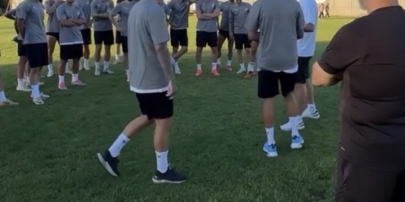 Süleyman Özdamar ve Hakan Yavuz, Elazığspor'un Yeni Dönem Antrenmanında Sahne Aldı Süleyman Özdamar ve Hakan Yavuz, Elazığspor’un Yeni Dönem Antrenmanında Sahne Aldı