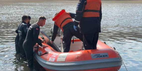 Taşlıçay'da Balık Avına Çıkan Vatandaşın Cansız Bedeni Bulundu Taşlıçay’da Balık Avına Çıkan Vatandaşın Cansız Bedeni Bulundu