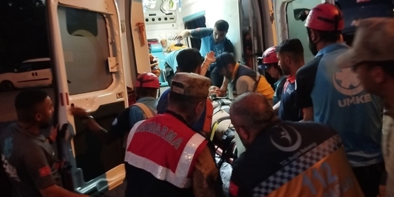Tunceli'de Kayalıklardan Düşen Kadın, Ekiplerin Başarılı Operasyonu ile Kurtarıldı Tunceli’de Kayalıklardan Düşen Kadın, Ekiplerin Başarılı Operasyonu ile Kurtarıldı
