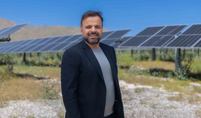 turkcellin-vandaki-3-gunes-enerjisi-santrali-hayata-gecti-FKMQWAWM.jpg