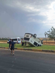 yaralanmadan-kurtulan-takla-atan-minibus-yolcusunun-hikayesi-WsXuYAMR.jpg