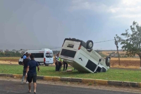 yaralanmadan-kurtulan-takla-atan-minibus-yolcusunun-hikayesi-WsXuYAMR.jpg