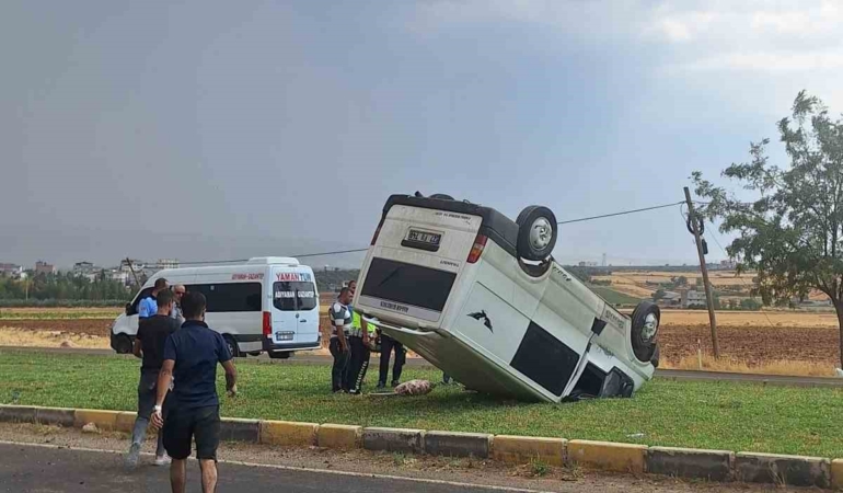 yaralanmadan-kurtulan-takla-atan-minibus-yolcusunun-hikayesi-WsXuYAMR.jpg