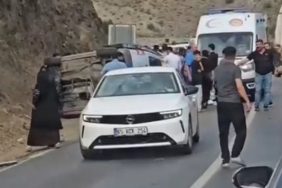 yuksekova-van-kara-yolunda-facia-5-yarali-OPqzLfuf.jpg