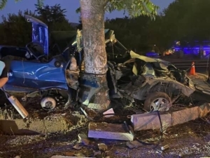 agaca-carpan-fiat-tofas-araci-hurdaya-dondurdu-1-agir-yarali-ZEtdUQYC.jpg