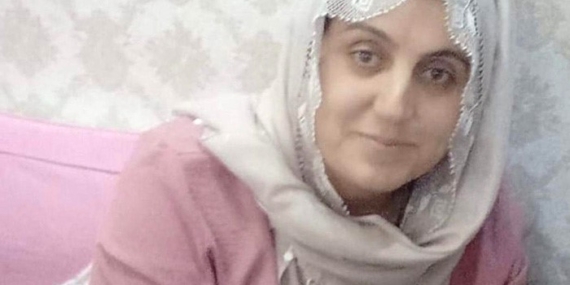 'Aile Meclisi' Kararıyla Hayatını Kaybeden Yasemin Budak'ın Eşinden Adalet Talebi ‘Aile Meclisi’ Kararıyla Hayatını Kaybeden Yasemin Budak’ın Eşinden Adalet Talebi