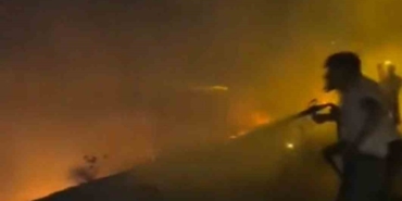 Altınçevre Köyü'nde Beklenmedik Arazi Yangını: Doğa ve İnsanlar Tehlikede! altincevre-koyunde-beklenmedik-arazi-yangini-doga-ve-insanlar-tehlikede-RdinEPDO.jpg