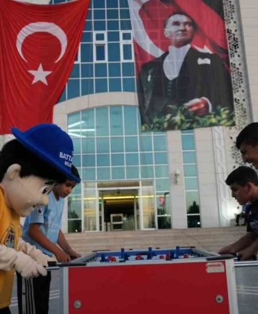 arda-alparslan-ile-battalgazi-zaferi-coskusu-xNNZ3WeS.jpg