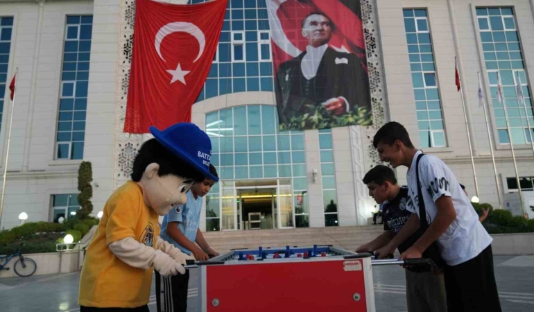 arda-alparslan-ile-battalgazi-zaferi-coskusu-xNNZ3WeS.jpg