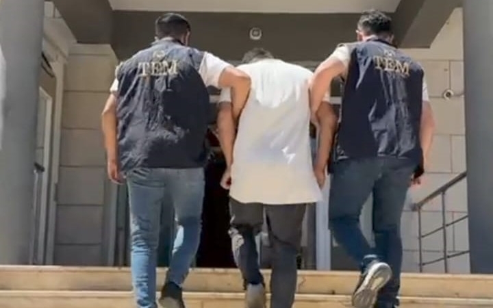 batmanda-dondurma-dolabindan-hirsizlik-yapan-3-sahis-yakalandi-olayin-detaylari-Wtva81Tp.jpg