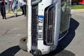 Batman'da Feci Trafik Kazası: 1 Kişi Yaralandı batmanda-feci-trafik-kazasi-1-kisi-yaralandi-9cD88FVx.jpg