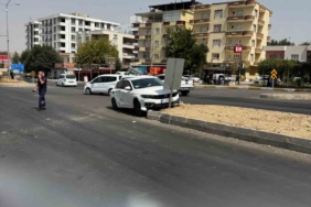 Batman'da İki Araç Çarpıştı: 2 Kişi Yaralandı batmanda-iki-arac-carpisti-2-kisi-yaralandi-m6X61vzz.jpg