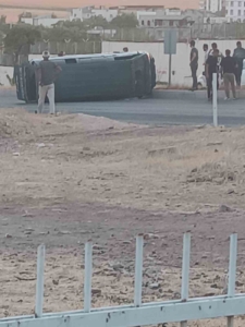 batmanda-minibus-devrildi-1-kisi-yaralandi-wbBCEnGy.jpg