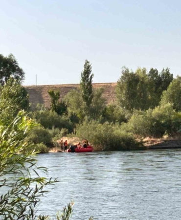 bingolde-mahsur-kalan-vatandaslar-ekipler-tarafindan-kurtarildi-YrQIGGnM.jpg