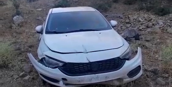 Bingöl'de Otomobil Şarampole Uçtu: 6 Kişi Yaralandı Bingöl’de Otomobil Şarampole Uçtu: 6 Kişi Yaralandı
