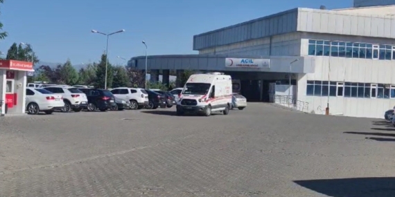 Bingöl'de Termal Havuzda Trajik Boğulma Olayı: 7 Yaşındaki Çocuk Hayatını Kaybetti Bingöl’de Termal Havuzda Trajik Boğulma Olayı: 7 Yaşındaki Çocuk Hayatını Kaybetti