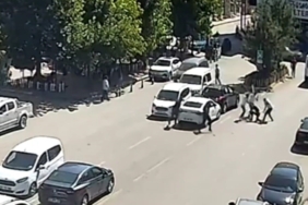 cadde-ortasinda-sopalarla-saldiri-kombi-tartismasi-hastaneye-tasindi-blZNRQUq.jpg