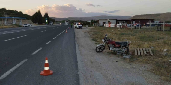 Darende'de Otomobilin Motosiklete Çarpması Sonucu 1 Kişi Yaralandı Darende’de Otomobilin Motosiklete Çarpması Sonucu 1 Kişi Yaralandı