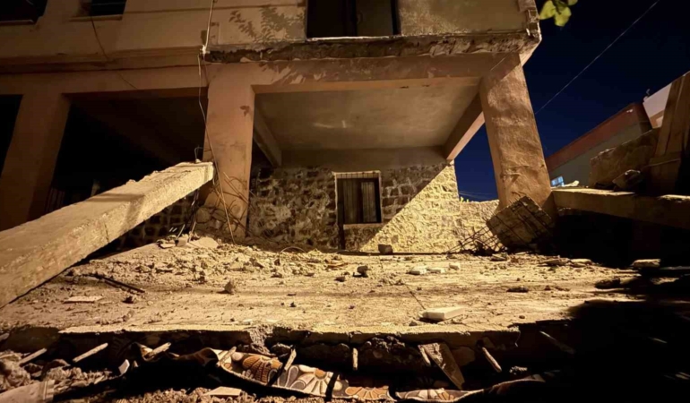 diyarbakirda-5-yarali-balkon-faciasinda-ustanin-yillar-onceki-uyarisi-ortaya-cikti-gvmk3Oiz.jpg
