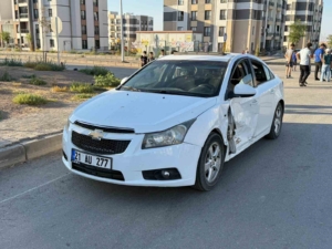 diyarbakirda-iki-arac-carpisti-detaylar-ve-son-gelismeler-ndImetzl.jpg
