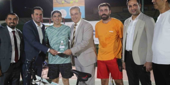 Diyarbakır'da Sağlık Müdürlüğü Tenis Turnuvası Grand Finali Yapıldı Diyarbakır’da Sağlık Müdürlüğü Tenis Turnuvası Grand Finali Yapıldı