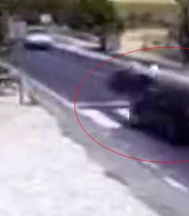 diyarbakirda-sepetli-motosiklet-ve-otomobil-carpismasi-iki-yarali-i7ezgbZ3.jpg