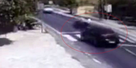Diyarbakır'da Sepetli Motosiklet ve Otomobil Çarpışması: İki Yaralı! Diyarbakır’da Sepetli Motosiklet ve Otomobil Çarpışması: İki Yaralı!