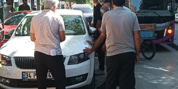 Duyarsız Sürücü Trafiği Felç Etti: Şok Edici Görüntüler