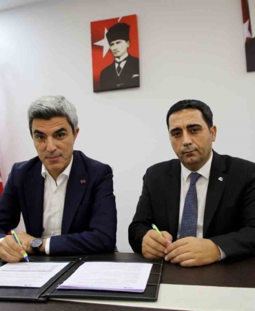 egitimde-dijital-donusumde-yeni-bir-donem-gelecegi-sekillendiren-yenilikler-CxNFKneJ.jpg