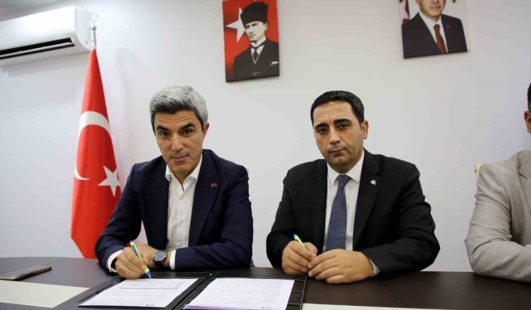 egitimde-dijital-donusumde-yeni-bir-donem-gelecegi-sekillendiren-yenilikler-CxNFKneJ.jpg