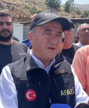 elazig-valisi-hatipoglundan-acil-durum-aciklamasi-gocukte-1-isci-ve-80-kisilik-kurtarma-ekibi-GpTEIQyK.jpg
