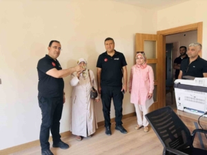 elazigda-36-bin-yeni-konut-sahiplerine-teslim-edildi-8tS3QLn9.jpg